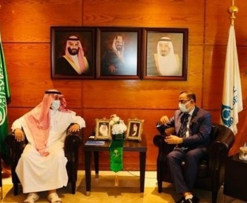 Bangladesh’s Ambassador to Saudi Arabia proposed import garments, handicrafts, and leather goods from Bangladesh.  On June 30, a meeting was held among Dr. Abdul Hakim Al Khaldi, Chairman of the Eastern Chamber of Commerce of Saudi Arabia, Secretary-General Abdul Rahman Al Wabel and Bangladesh’s Ambassador Dr. Mohammad Jabed Patwari BPM (Bar).  In the meeting, Jabed Patwari asserted Bangladesh is currently the second-largest exporter of garments in the world and has been manufacturing and exporting approxim